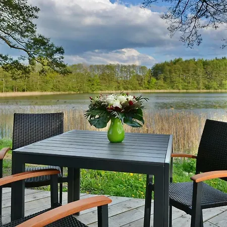 Seehaus Hartwigsdorf 3*