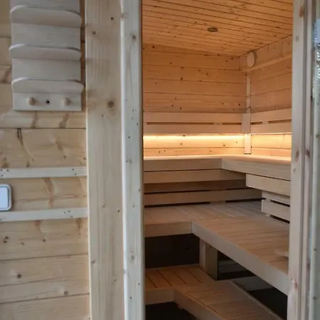 Seehaus Hartwigsdorf Gasthof 3*